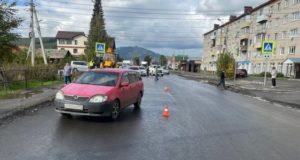Десятилетняя девочка попала под колеса иномарки в Горно-Алтайске