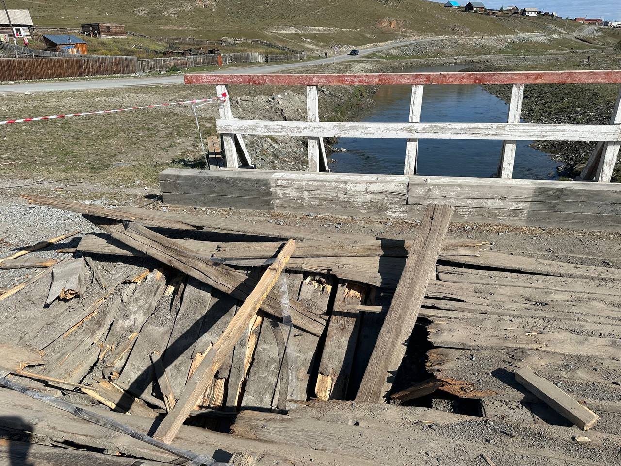 Разрушенный мост в Улагане обернулся уголовным делом 