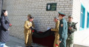В школе Жана-Аула увековечили память выпускника, погибшего на СВО