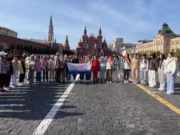 Детский хор из Кош-Агача спел на Красной площади Детский хор из Кош-Агача спел «Коня» на Красной площади