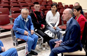 Олег Хорохордин навестил в госпитале бойцов из Республики Алтай Олег Хорохордин навестил в госпитале бойцов из Республики Алтай