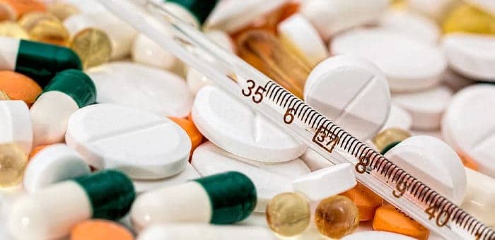 Рассчитывая на компенсацию за некачественные лекарства, пенсионерка перевела мошенникам более миллиона
