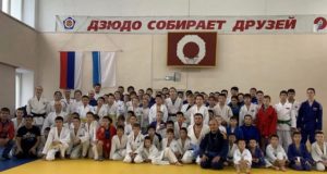 Тренер сборной России по дзюдо провел мастер-класс в Горно-Алтайске