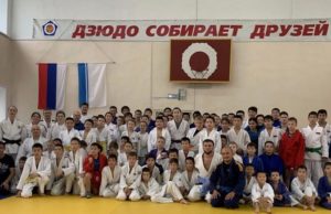 Тренер сборной России по дзюдо провел мастер-класс в Горно-Алтайске Тренер сборной России по дзюдо провел мастер-класс в Горно-Алтайске