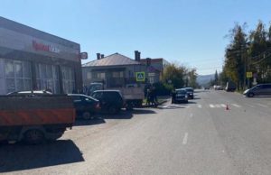 В Горно-Алтайске иномарка сбила на «зебре» 11-летнего велосипедиста В Горно-Алтайске иномарка сбила на «зебре» 11-летнего велосипедиста