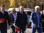 В Республике Алтай почтили память жертв политических репрессий В Республике Алтай почтили память жертв политических репрессий