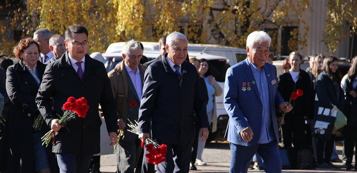 В Республике Алтай почтили память жертв политических репрессий