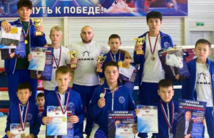 Горно-алтайские спортсмены успешно выступили на турнире по кикбоксингу в Барнауле