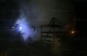 Жилой дом сгорел в Горно-Алтайске Жилой дом сгорел в Горно-Алтайске