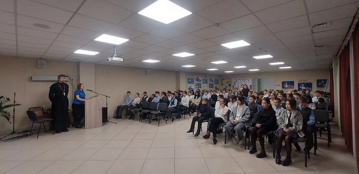 Школьникам Горно-Алтайска рассказали о вреде электронных сигарет