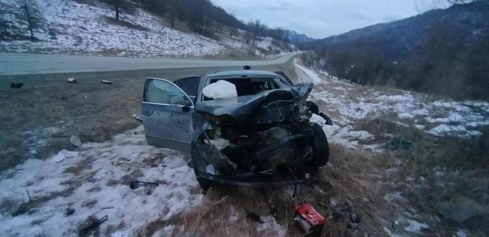 Один человек погиб и четверо пострадали в ДТП в Онгудайском районе