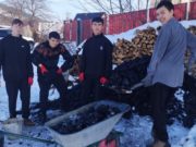 Студенты-волонтеры помогли многодетной семье участника СВО
