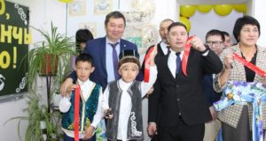 Кабинеты алтайского и казахского языков открыли в Ташанте