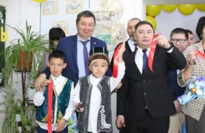 Кабинеты алтайского и казахского языков открыли в Ташанте Кабинеты алтайского и казахского языков открыли в Ташанте
