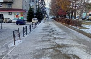 Мэр потребовала от подрядчиков лучше заботиться о состоянии улично-дорожной сети Дороги и тротуары Горно-Алтайска подсыпают после жалоб горожан