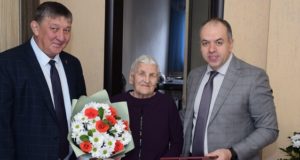 Ветерана труда Зою Нагайцеву поздравили с 95-летием Ветерана труда Зою Нагайцеву поздравили с 95-летием
