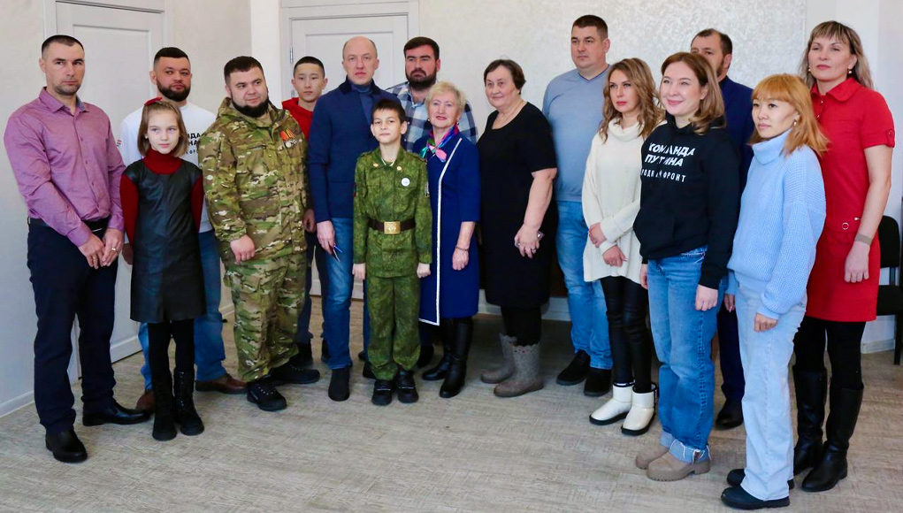 В Горном Алтае начался сбор подписей в поддержку выдвижения Владимира Путина на пост президента
