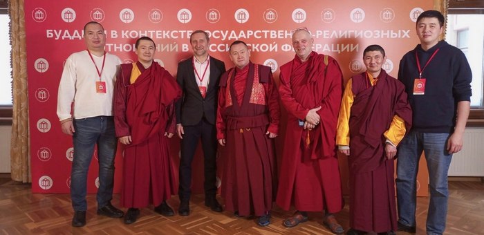 Буддисты из Республики Алтай прошли обучение в Москве
