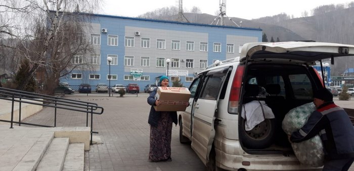 Участникам СВО из Республики Алтай передали 150 одеял