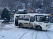 Не уступил дорогу: в Горно-Алтайске «Пазик» столкнулся с иномаркой