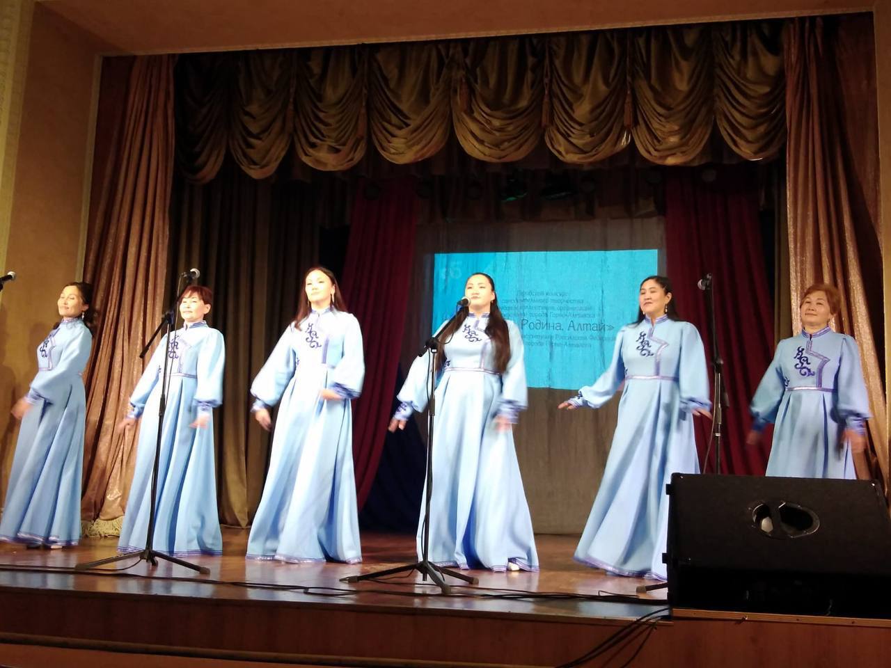 Творческий конкурс трудовых коллективов прошел в Горно-Алтайске 