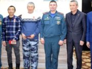 В Теленгит-Сортогое двое мужчин спасли детей из огня