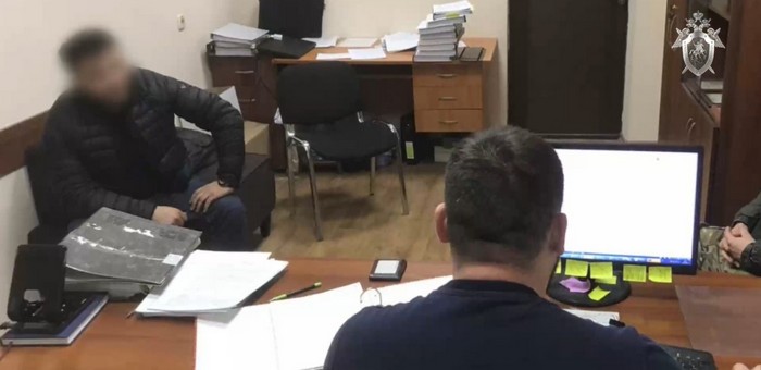 Возбуждено уголовное дело о мошенничестве при ремонте дороги в Усть-Коксе