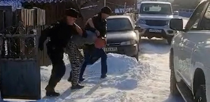 В Майме задержали пьяного мужчину, который писал националистические комментарии в интернете