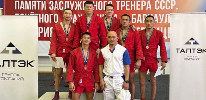 Самбисты из Республики Алтай стали призерами Всероссийских соревнований