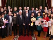 В Республике Алтай наградили сотрудников СМИ В Республике Алтай наградили сотрудников СМИ