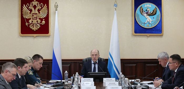 Оперативную обстановку в Республике Алтай обсудили на совещании в правительстве