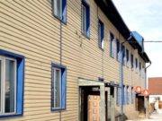 В Республике Алтай из ветхого и аварийного жилья расселили более 140 человек В Республике Алтай из ветхого и аварийного жилья расселили более 140 человек