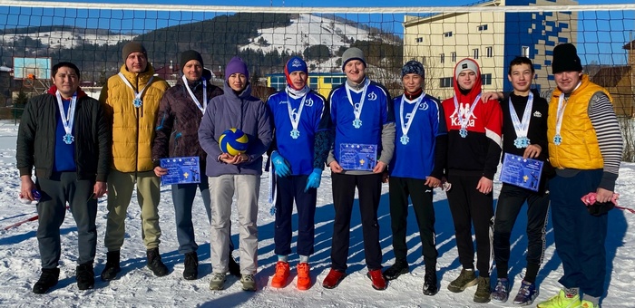 Республиканский чемпионат по волейболу на снегу прошел в Горно-Алтайске