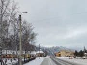 Центральная дорога в Чемале будет освещена полностью Центральная дорога в Чемале будет освещена полностью