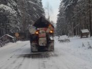 Дорожники Чемальского района борются с последствиями непогоды Дорожники Чемальского района борются с последствиями непогоды
