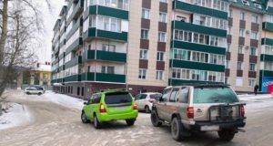 «Субару» и «Ниссан» столкнулись в Горно-Алтайске, пострадал пенсионер