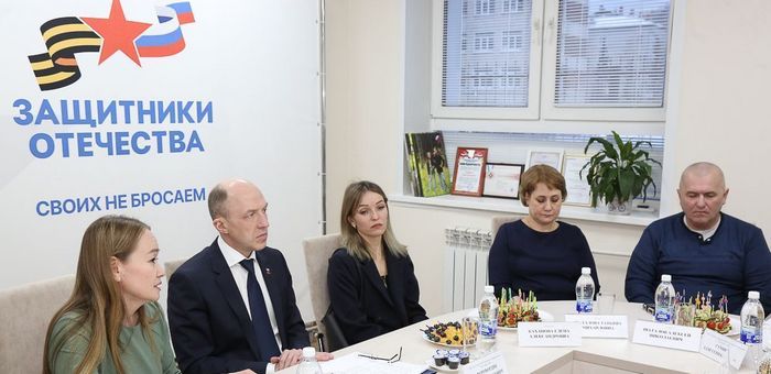 Олег Хорохордин встретился с семьями погибших участников СВО