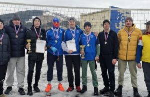 Открытый кубок города по волейболу на снегу прошел в Горно-Алтайске
