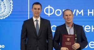 Мараловод из Усть-Коксинского района награжден грамотой Минсельхоза РФ