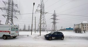 В Майме горожанка на «Тойоте» врезалась в опору ЛЭП В Майме горожанка на «Тойоте» врезалась в опору ЛЭП