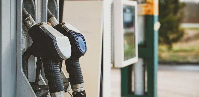 Бензин в Республике Алтай подешевел на 1%