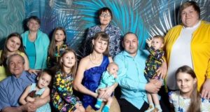 Семья из Республики Алтай вышла в полуфинал Всероссийского семейного конкурса Семья из Республики Алтай вышла в полуфинал Всероссийского семейного конкурса