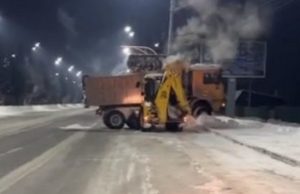 С улиц Горно-Алтайска за месяц вывезли сотни КАМАЗов снега С улиц Горно-Алтайска за месяц вывезли сотни КАМАЗов снега
