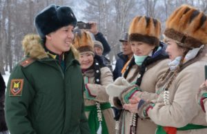 Герой России Амыр Аргамаков посетил свою малую родину Бичикту-Боом В Бичикту-Бооме встретили Героя России Амыра Аргамакова