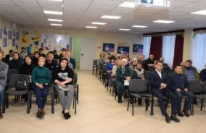 В Горно-Алтайске депутаты и мэр продолжают встречи с избирателями Встречи с жителями продолжаются в Горно-Алтайске