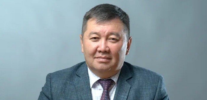 Серикжан Кыдырбаев вновь избран главой Кош-Агачского района