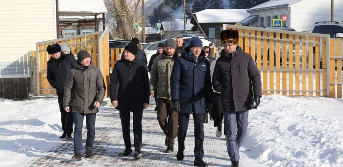 Олег Хорохордин посетил Чемальский район