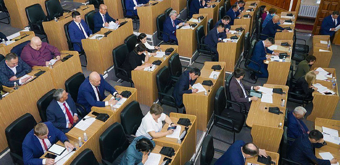 Эл Курултай направил обращения федеральным министрам