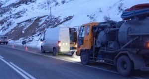 Последствия разлива топлива устраняют в Кош-Агачском районе