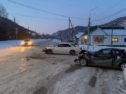 Лишенный прав водитель устроил ДТП в Шебалино